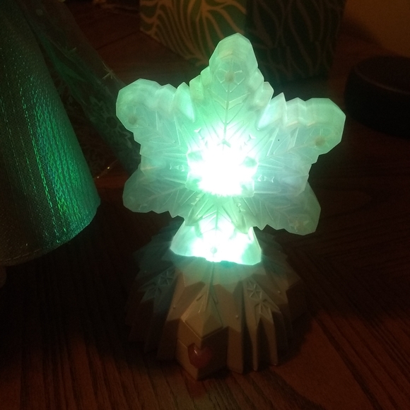 Elsa frozen doll baby doll size - Picture 5 of 6